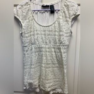 Cute All White Top - Size: Medium